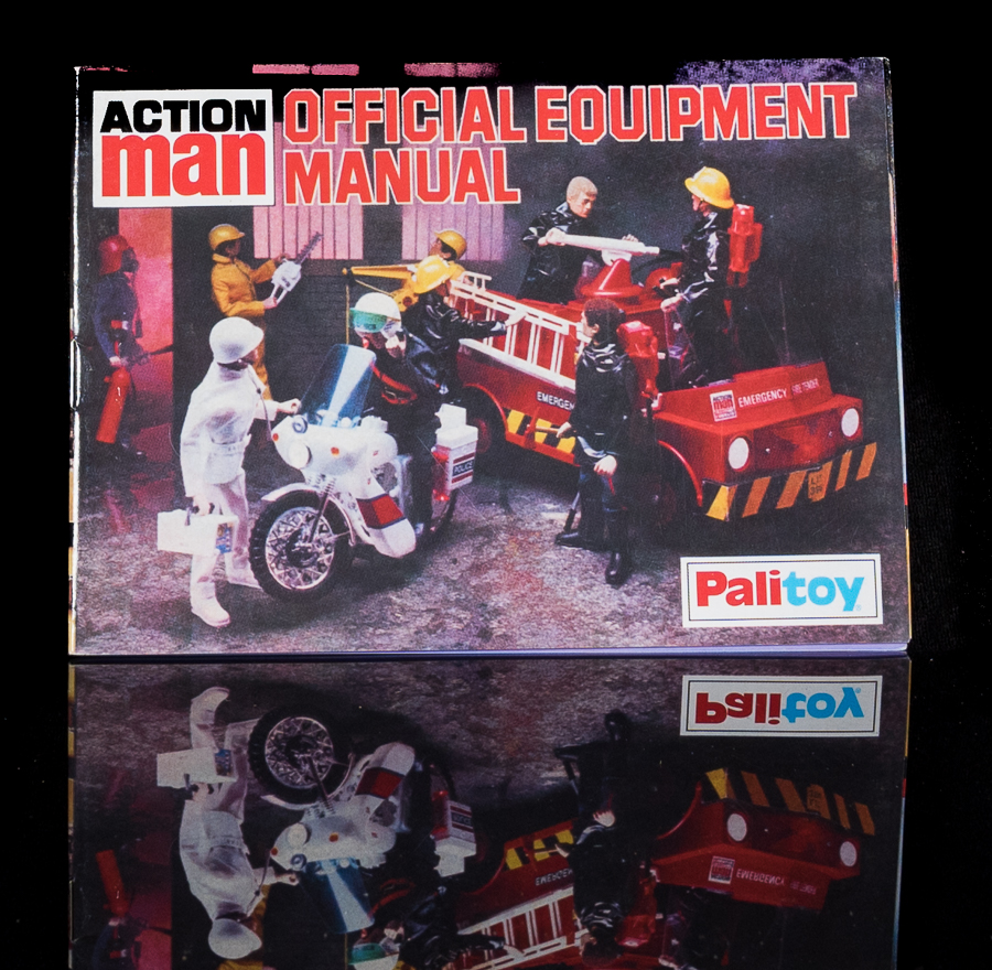 Action Man Official Equipment Manual - Services